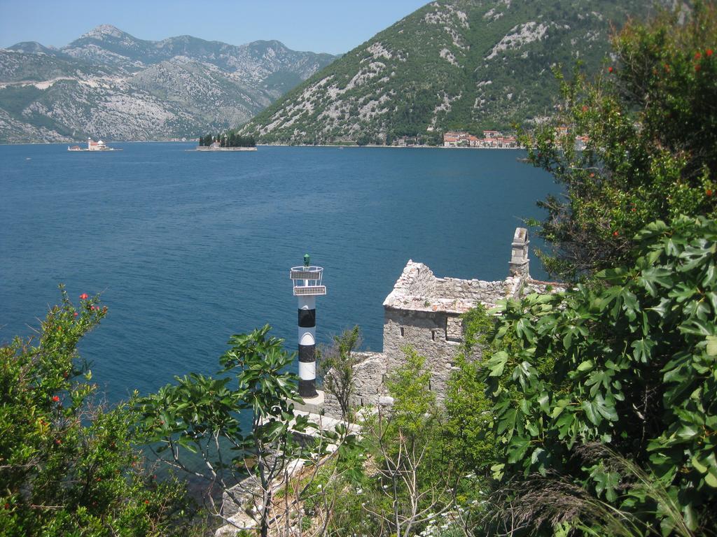Holiday House In The Kotor Bay Esterno foto